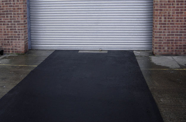 Anti-slip floor sheets loading bay, garage driveway installation. Anti-slip floor sheets loading bay, garage driveway installation.